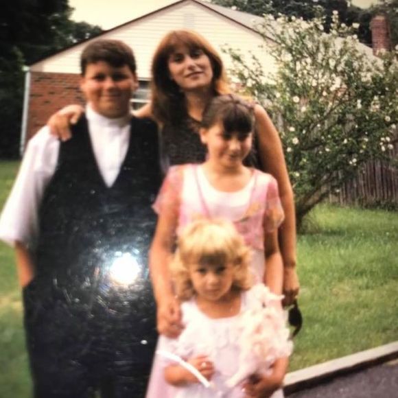 Meet your Posher, Trish - Picture 1 of 1